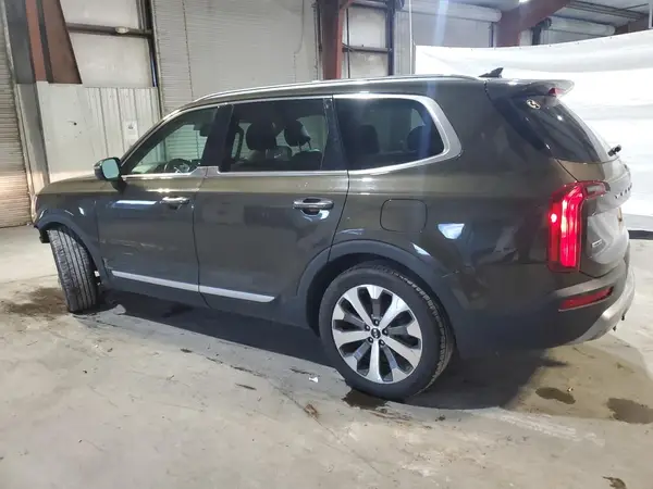 5XYP6DHC6LG061550 2020 KIA TELLURIDE - Image 2