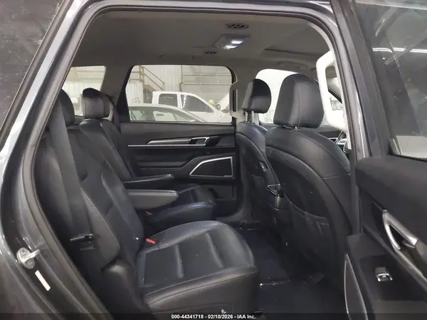 5XYP6DHC7LG063677 2020 KIA TELLURIDE - Image 8