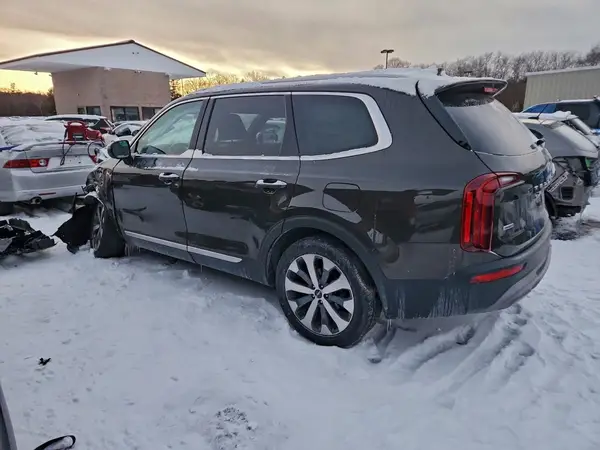 5XYP6DHC7NG295022 2022 KIA TELLURIDE - Image 2
