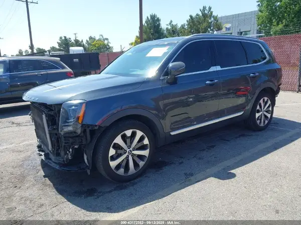 5XYP6DHC8LG090080 2020 KIA TELLURIDE - Image 2