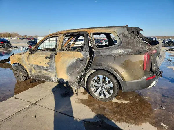 5XYP6DHC8NG265656 2022 KIA TELLURIDE - Image 2