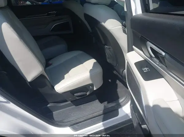 5XYP6DHC8NG311129 2022 KIA TELLURIDE - Image 8