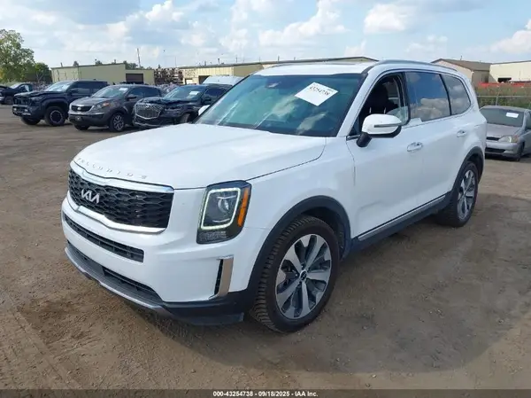 5XYP6DHC8NG311695 2022 KIA TELLURIDE - Image 2