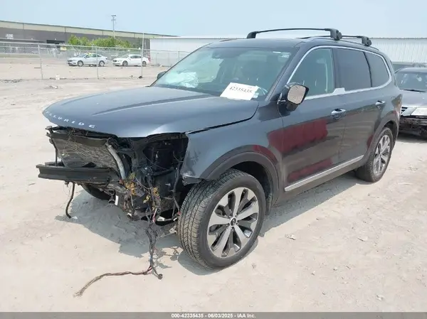 5XYP6DHC9LG095823 2020 KIA TELLURIDE - Image 2