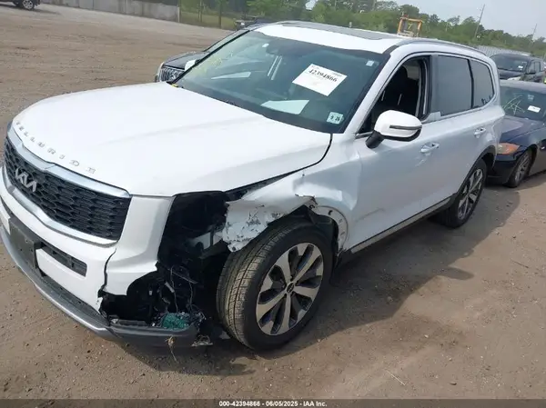 5XYP6DHC9NG218605 2022 KIA TELLURIDE - Image 2