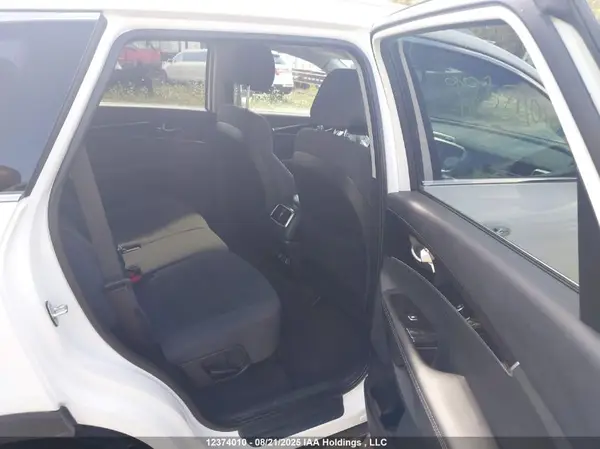 5XYPG4A13GG053272 2016 KIA SORENTO - Image 8