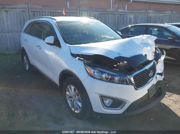 5XYPG4A14GG129064 2016 KIA SORENTO - Image 1