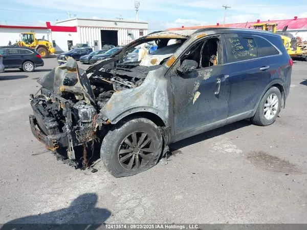 5XYPG4A17GG029802 2016 KIA SORENTO - Image 2