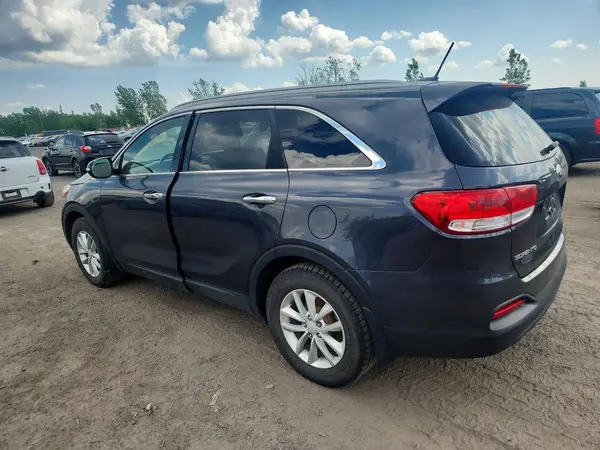 5XYPG4A17GG101498 2016 KIA SORENTO - Image 2