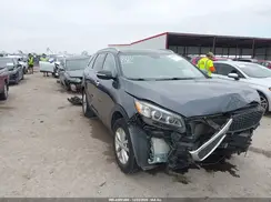 5XYPG4A30GG017203 2016 KIA SORENTO