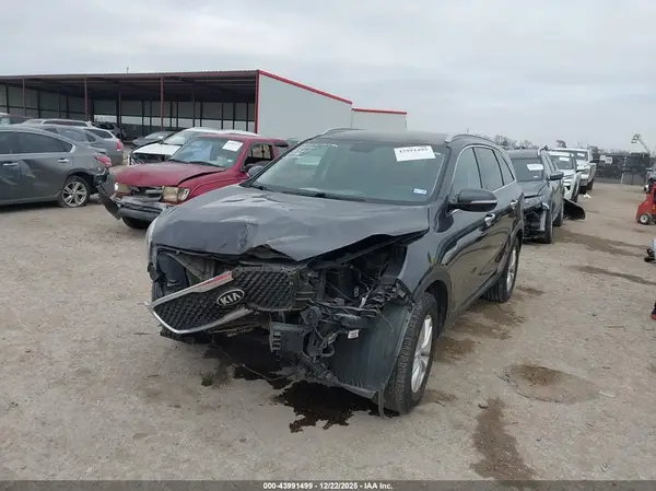 5XYPG4A30GG017203 2016 KIA SORENTO - Image 2