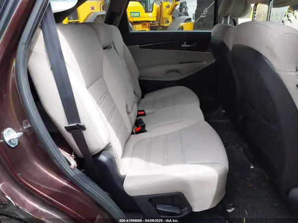 5XYPG4A30GG019257 2016 KIA SORENTO - Image 8