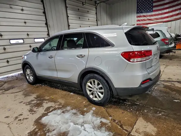 5XYPG4A30GG023051 2016 KIA SORENTO - Image 2