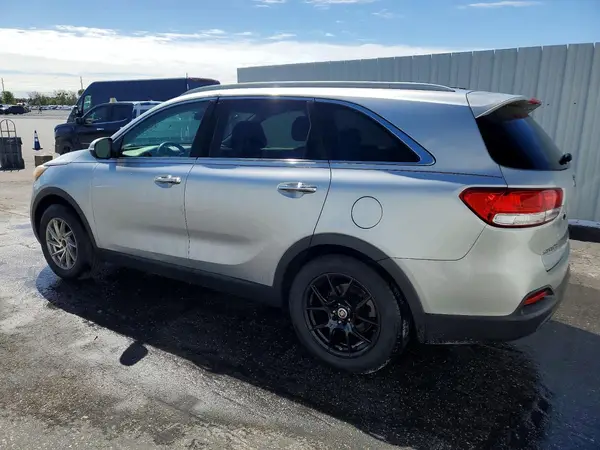 5XYPG4A30GG023759 2016 KIA SORENTO - Image 2