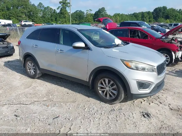 5XYPG4A30GG028346 2016 KIA SORENTO - Image 1