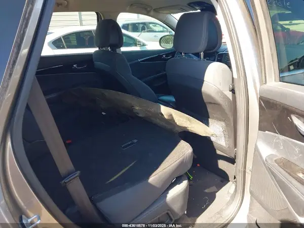 5XYPG4A30GG029397 2016 KIA SORENTO - Image 8