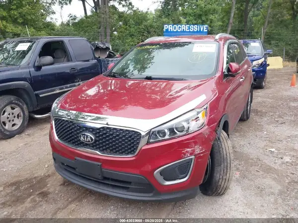 5XYPG4A30GG034857 2016 KIA SORENTO - Image 2
