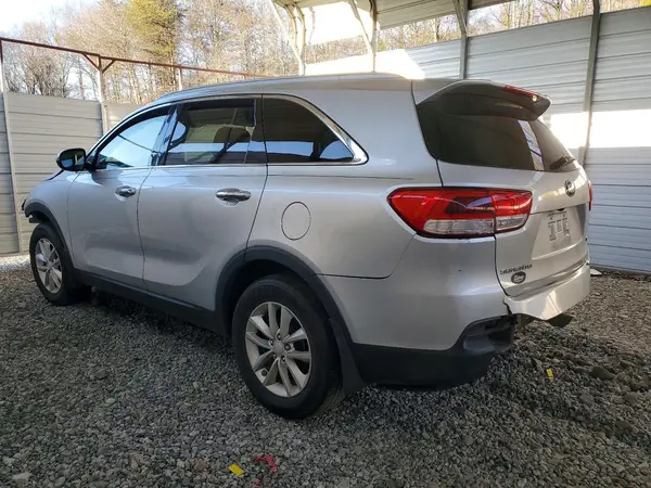 5XYPG4A30GG038617 2016 KIA SORENTO - Image 2