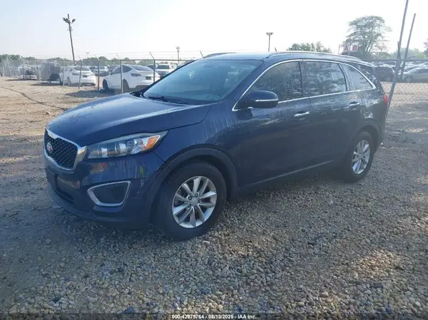 5XYPG4A30GG038827 2016 KIA SORENTO - Image 2