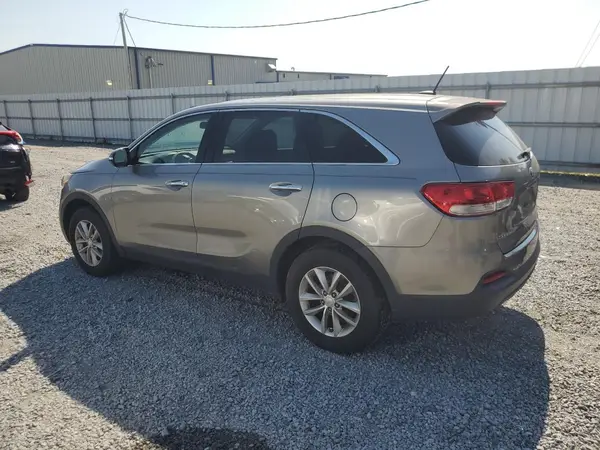 5XYPG4A30GG040965 2016 KIA SORENTO - Image 2