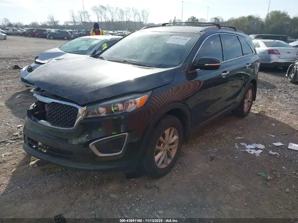 5XYPG4A30GG042361 2016 KIA SORENTO - Image 2