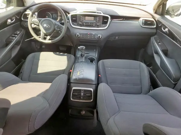 5XYPG4A30GG044773 2016 KIA SORENTO - Image 8
