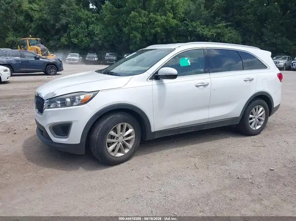 5XYPG4A30GG048399 2016 KIA SORENTO - Image 2