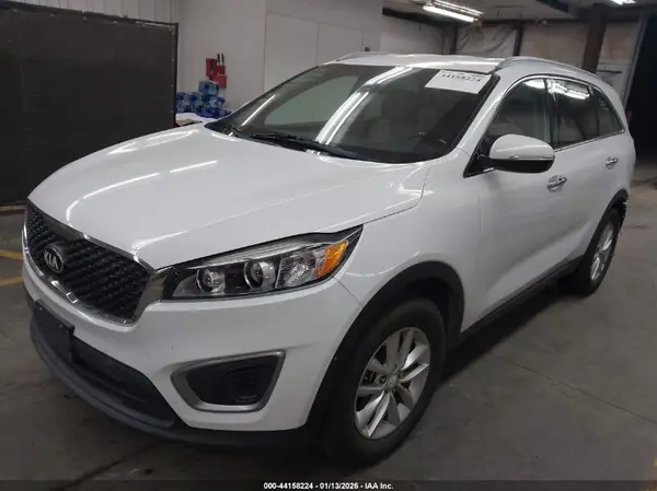 5XYPG4A30GG049603 2016 KIA SORENTO - Image 2