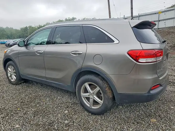 5XYPG4A30GG052730 2016 KIA SORENTO - Image 2