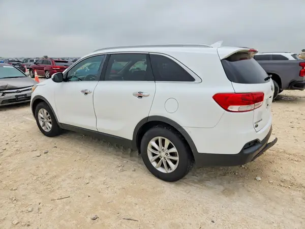 5XYPG4A30GG053215 2016 KIA SORENTO - Image 2