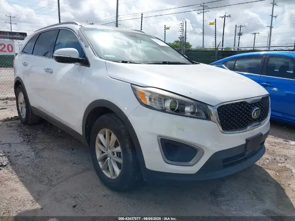 5XYPG4A30GG053361 2016 KIA SORENTO - Image 1