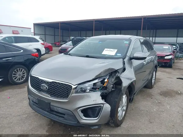 5XYPG4A30GG054560 2016 KIA SORENTO - Image 2