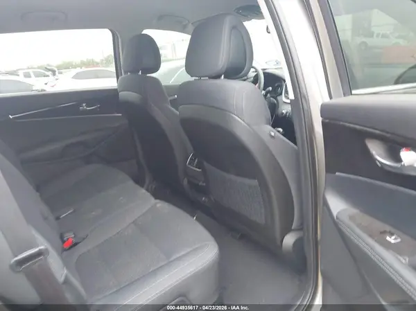 5XYPG4A30GG054560 2016 KIA SORENTO - Image 8