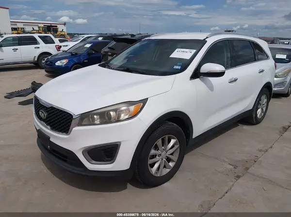 5XYPG4A30GG058821 2016 KIA SORENTO - Image 2