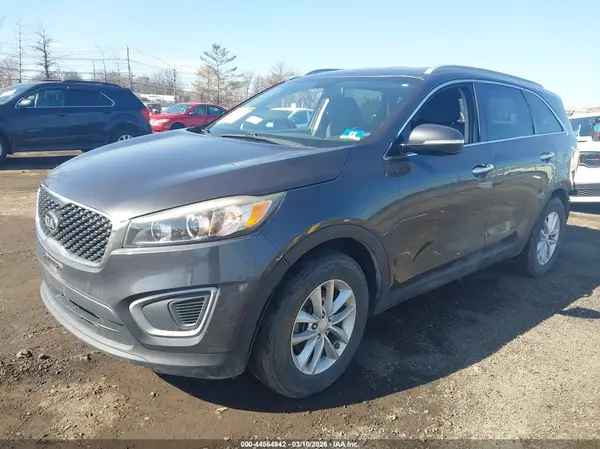 5XYPG4A30GG060813 2016 KIA SORENTO - Image 2