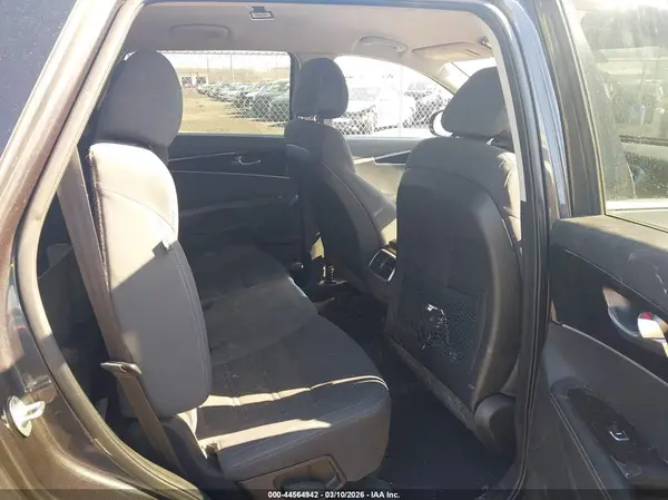 5XYPG4A30GG060813 2016 KIA SORENTO - Image 8