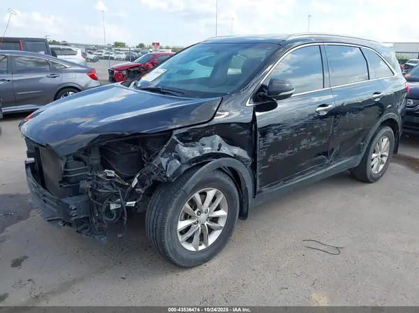 5XYPG4A30GG063484 2016 KIA SORENTO - Image 2