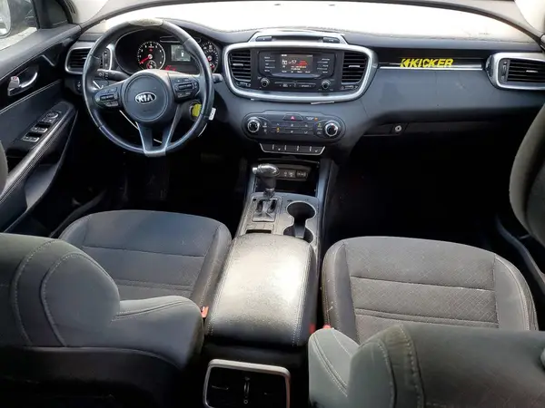 5XYPG4A30GG065557 2016 KIA SORENTO - Image 8