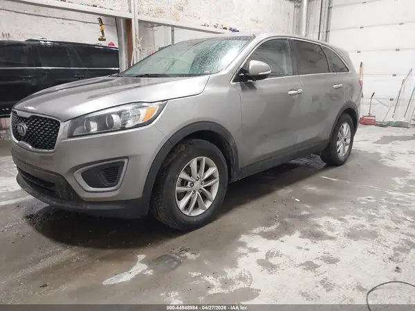 5XYPG4A30GG074386 2016 KIA SORENTO - Image 2