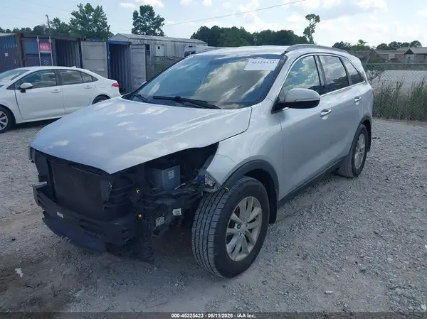 5XYPG4A30GG081273 2016 KIA SORENTO - Image 2