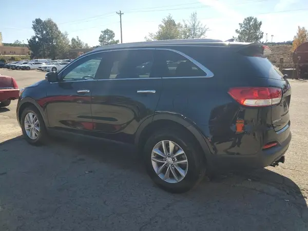 5XYPG4A30GG083878 2016 KIA SORENTO - Image 2