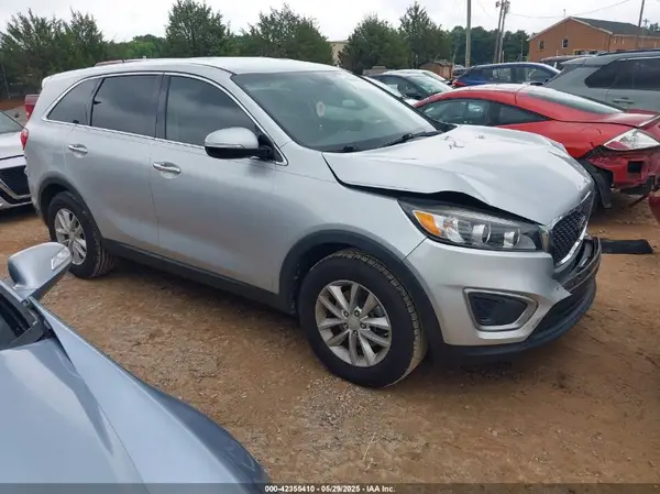 5XYPG4A30GG085839 2016 KIA SORENTO - Image 1