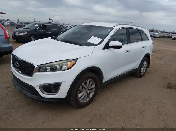 5XYPG4A30GG086165 2016 KIA SORENTO - Image 2