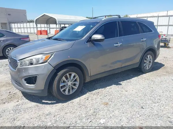 5XYPG4A30GG089079 2016 KIA SORENTO - Image 2