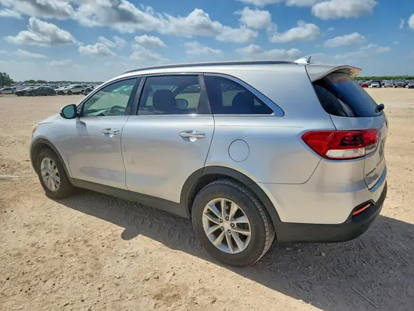 5XYPG4A30GG096470 2016 KIA SORENTO - Image 2