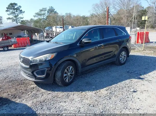 5XYPG4A30GG100114 2016 KIA SORENTO - Image 2