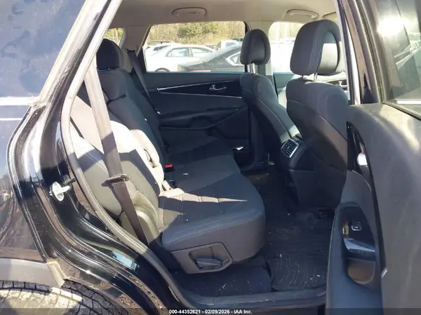 5XYPG4A30GG100114 2016 KIA SORENTO - Image 8