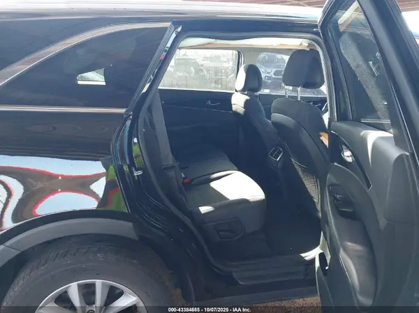 5XYPG4A30GG113784 2016 KIA SORENTO - Image 8
