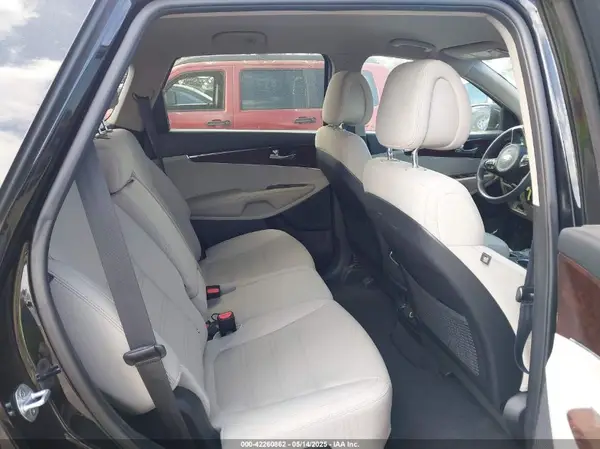 5XYPG4A30GG114823 2016 KIA SORENTO - Image 8