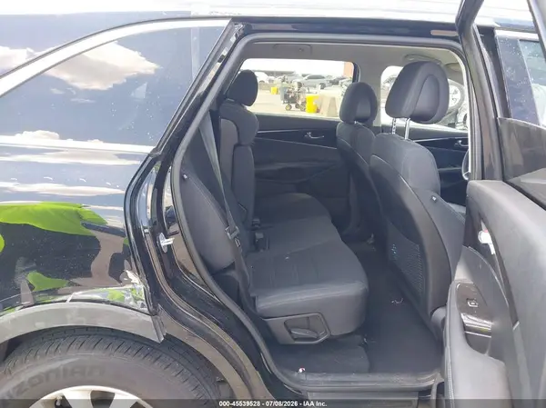 5XYPG4A30GG119696 2016 KIA SORENTO - Image 8